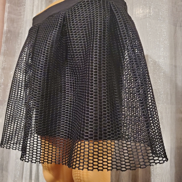 Mesh Covered Mini - Picture 4 of 5